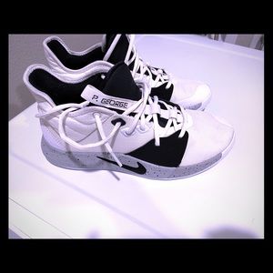 Men’s Paul George Size 9.5 like new